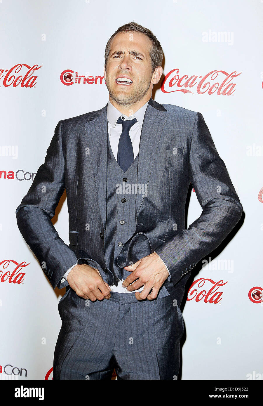 Ryan Reynolds CinemaCon 2011 Big Screen Achievement Awards, held at ...
