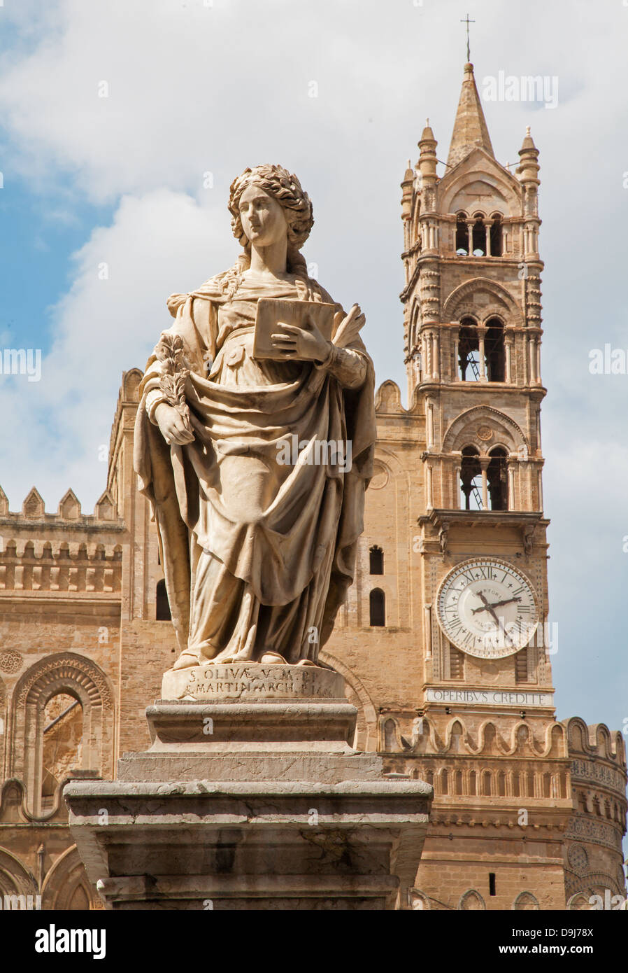 Olivia saint hi-res stock photography and images - Alamy