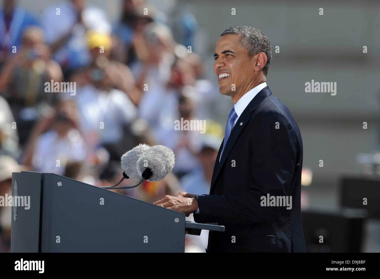 Us President Barack Hussein Obama Speech of U.S. President American / United States Barack Hussein Obama at the Brandenburg Gate in front of the Chosen 4000 18.06.2013 Berlin/picture alliance/dpa/Alamy Live News Stock Photo