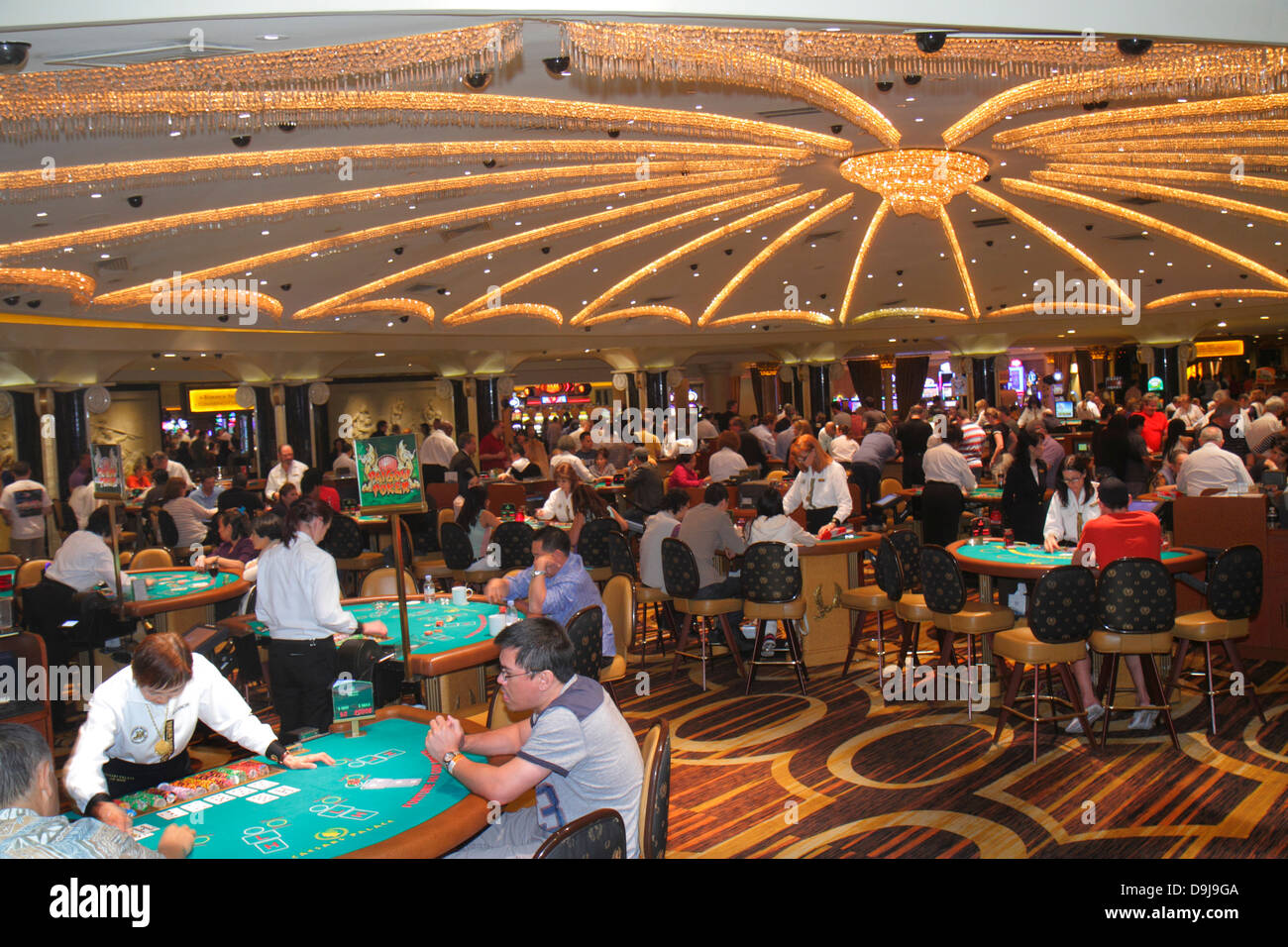 Las Vegas Nevada,The Strip,South Las Vegas Boulevard,Caesars Palace Las Vegas Hotel & Casino,gamble,gambling,gamblers,players,dealers,tables,blackjack Stock Photo