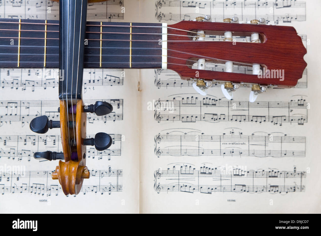 violin, guitar and score Stock Photo Alamy