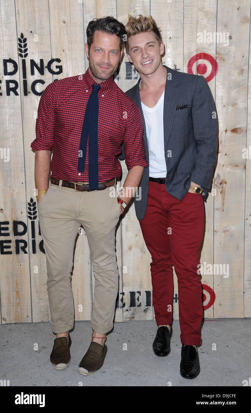 https://c8.alamy.com/comp/D9JCFE/brooklyn-usa-june-19-2013-nate-berkus-jeremiah-brent-at-the-feed-usa-D9JCFE.jpg