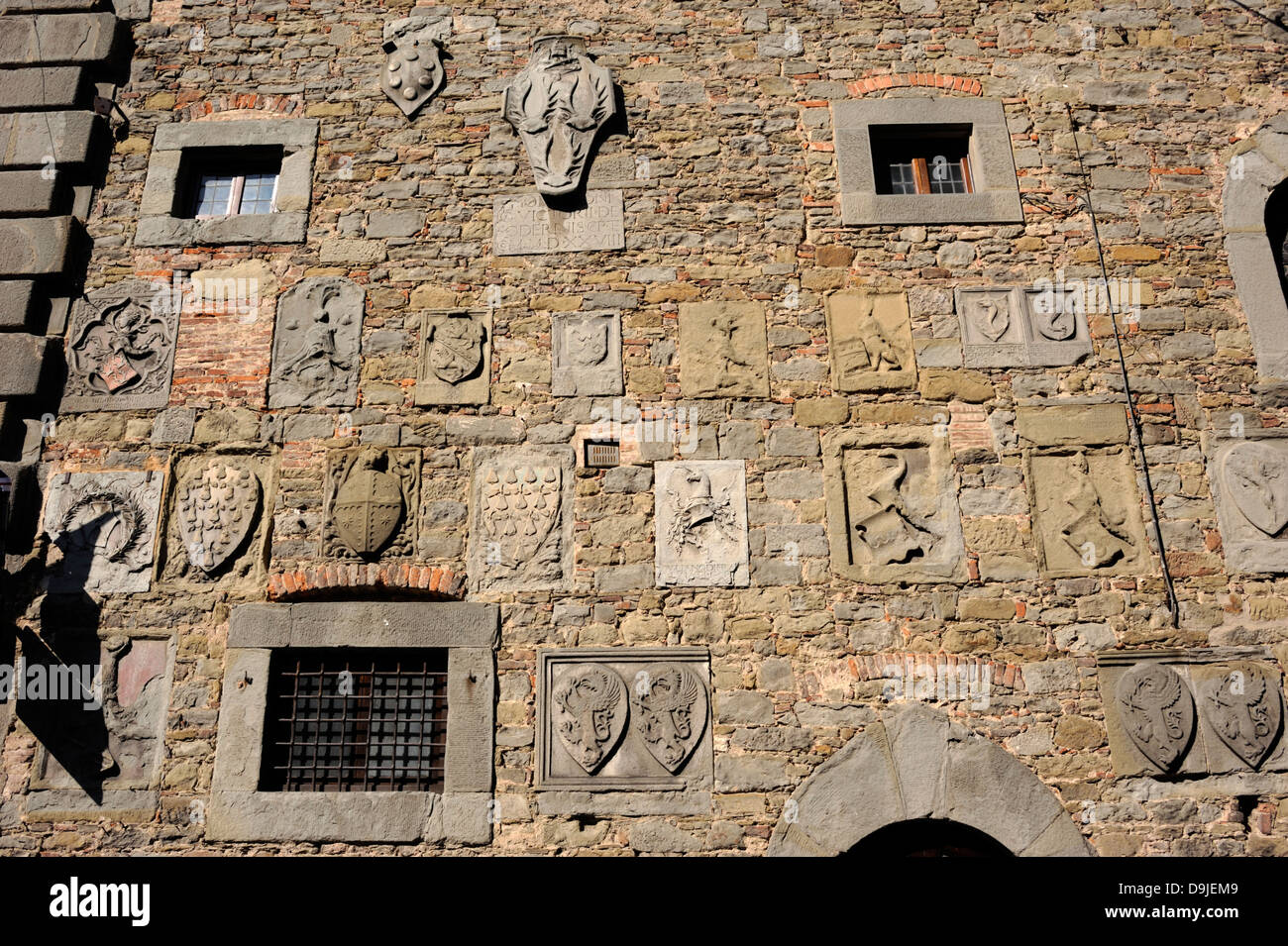 Italy, Tuscany, Cortona, Palazzo Pretorio (Palazzo Casali), Museo dell'Accademia Etrusca, medieval coat of arms on the side wall Stock Photo