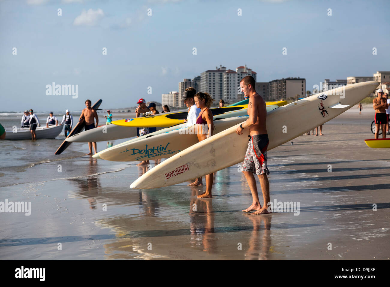Men and women competing in the 4th Annual JAX Beach Paddling Challenge
