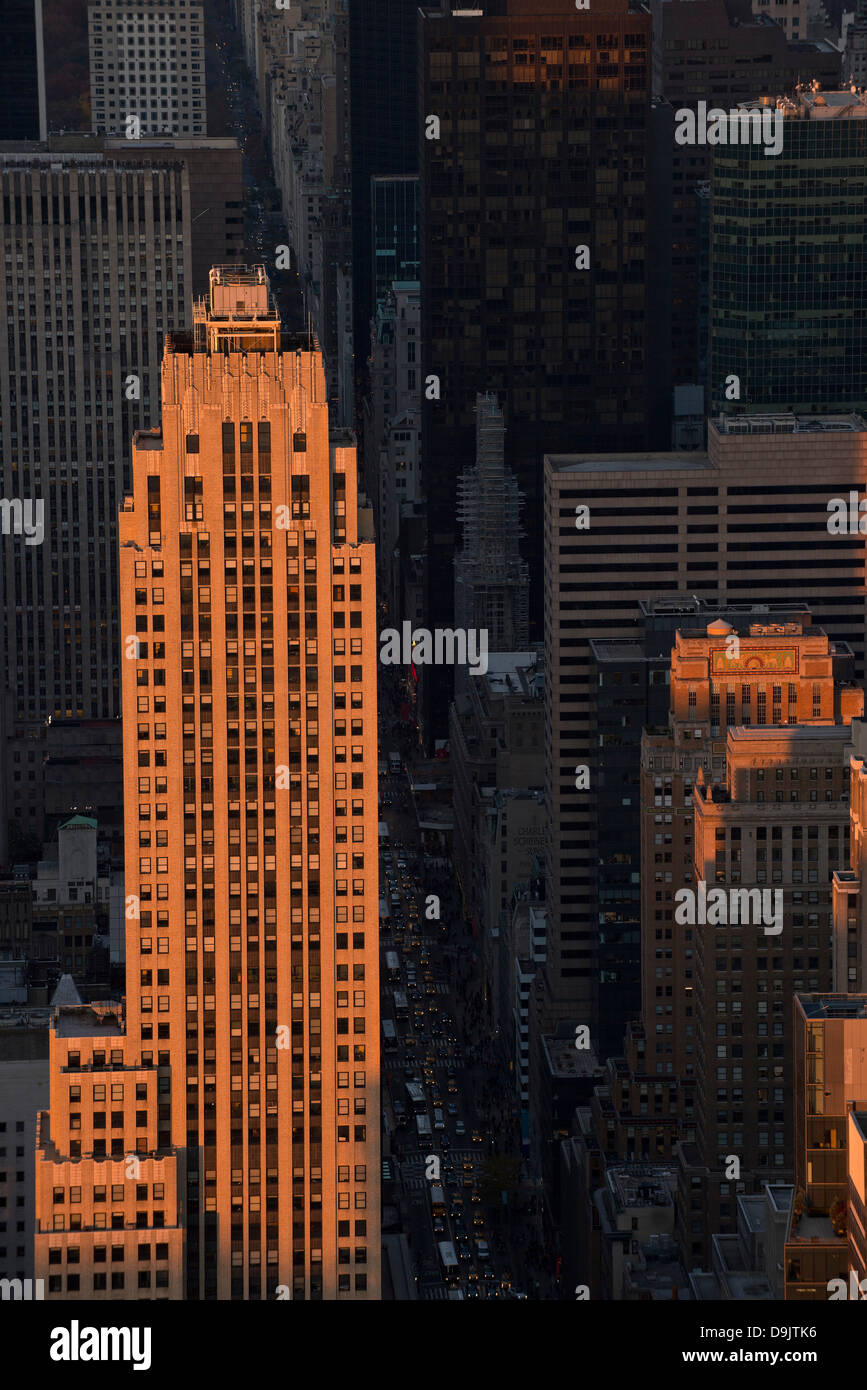 View of Fifth Avenue in Manhattan, New York City, USA Stock Photo - Alamy