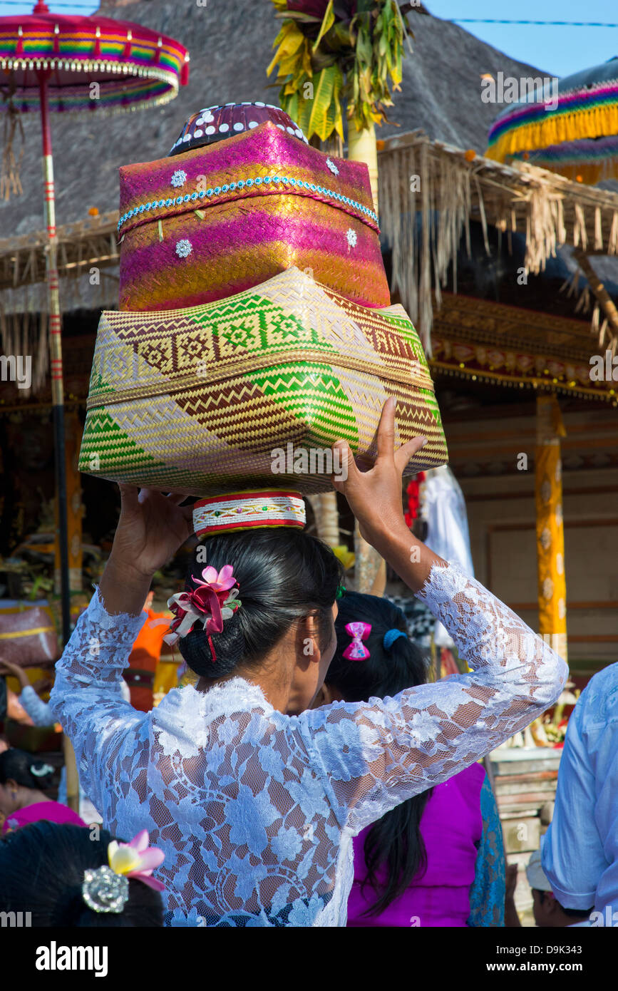 Hindu deities bali hi-res stock photography and images - Alamy