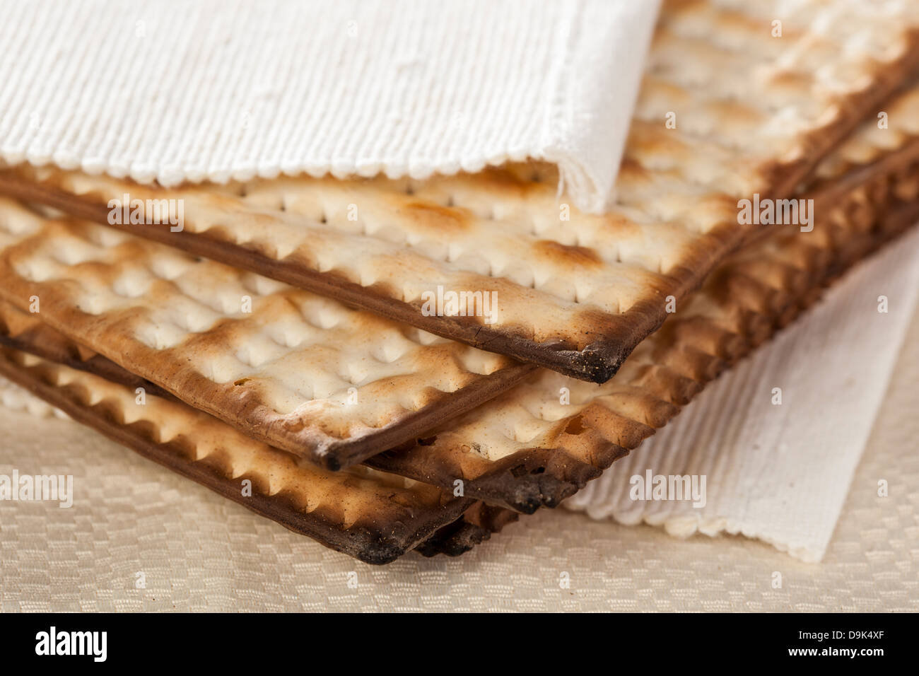 Matzo cracker hires stock photography and images Alamy