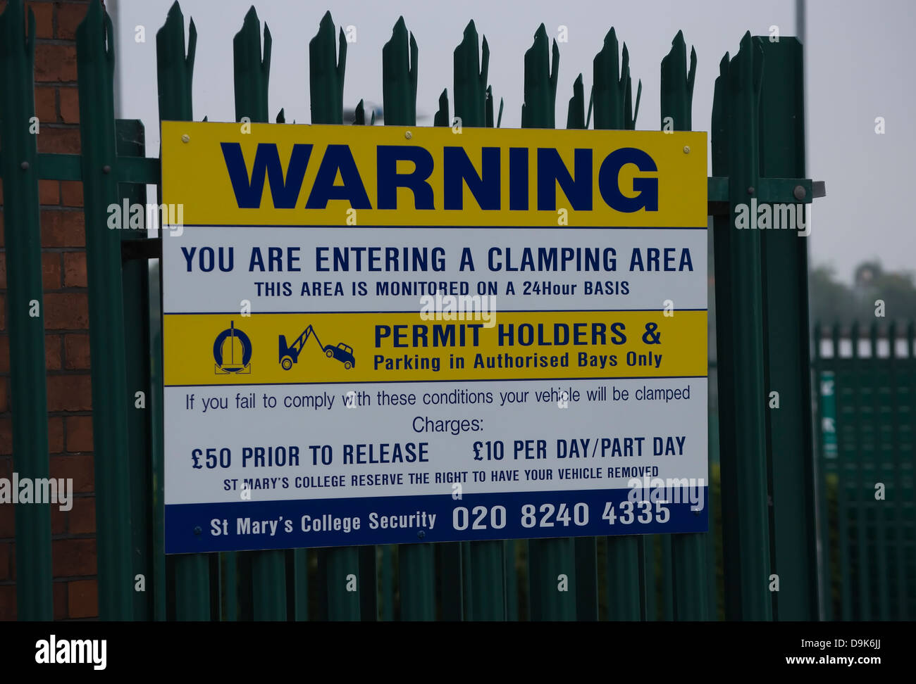 Clamping warning sign hires stock photography and images Alamy