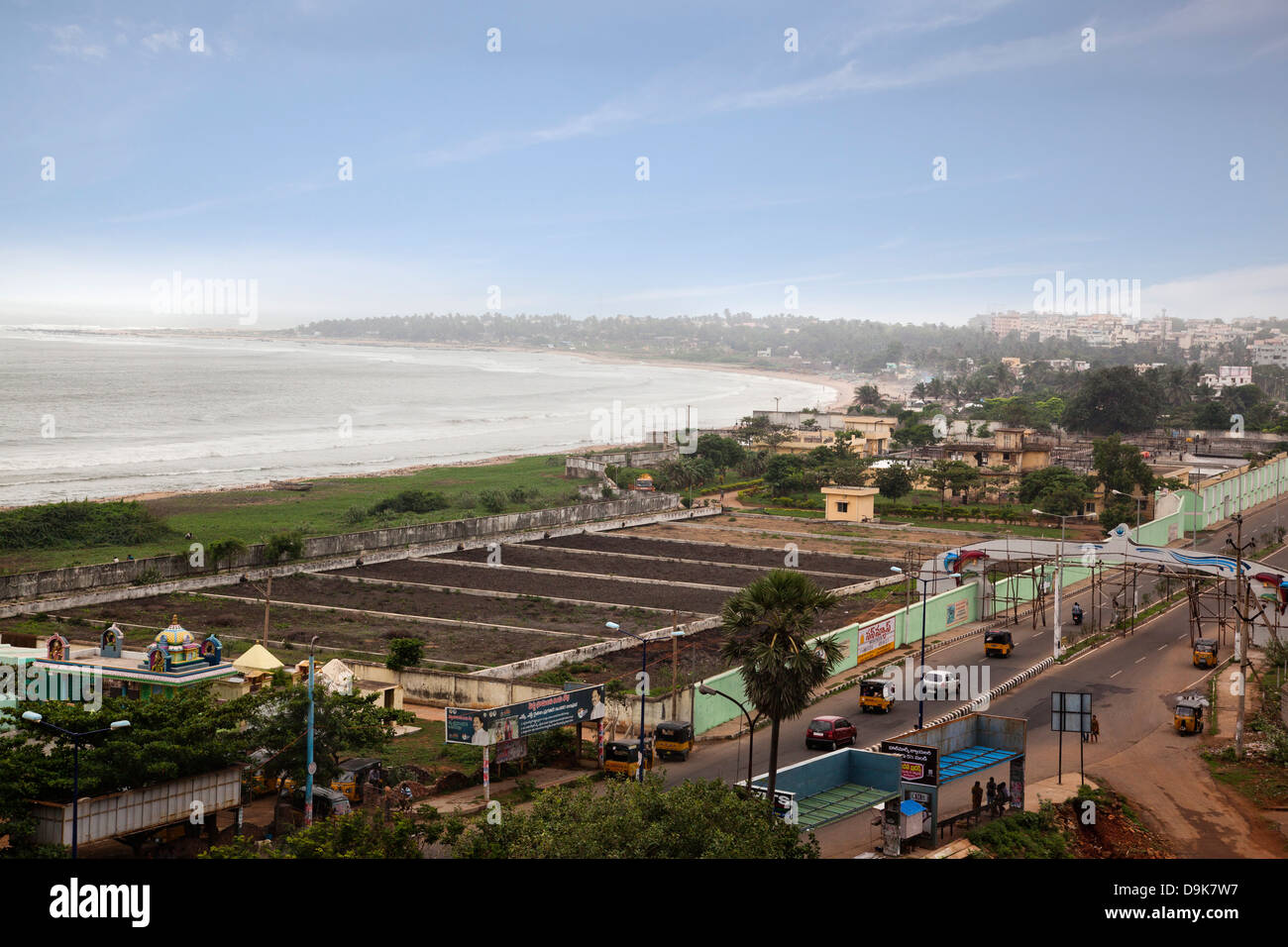 Road along the beach, Visakhapatnam, Andhra Pradesh, India Stock Photo