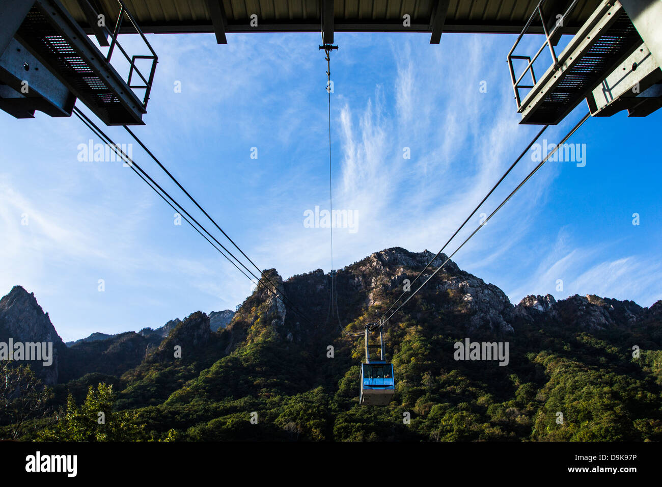 Cable Car at Seoraksan Nation Park, Korea Stock Photo Alamy