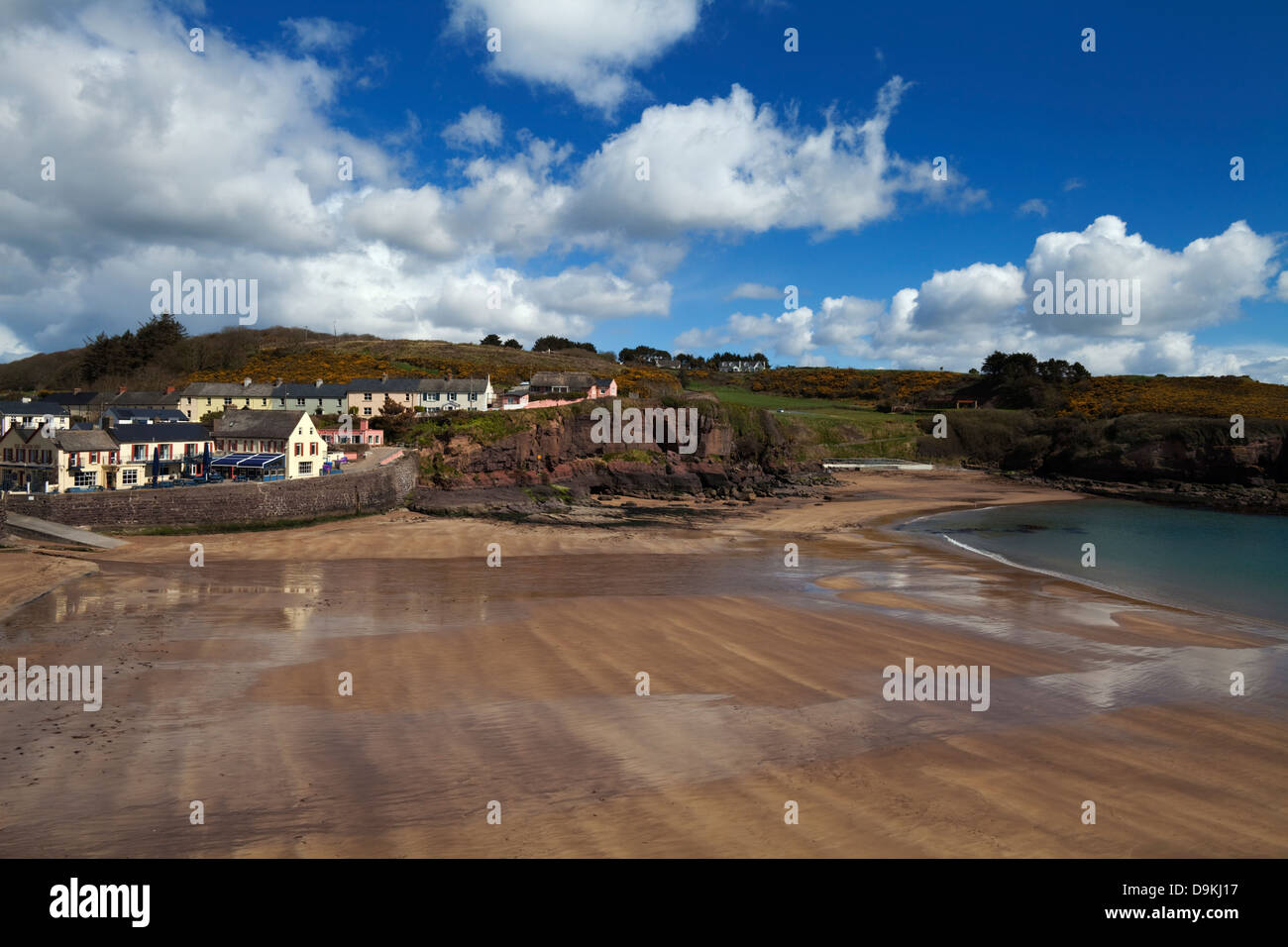 The Strand Inn and Dunmore Strand, Dunmore East Fishing Port, County