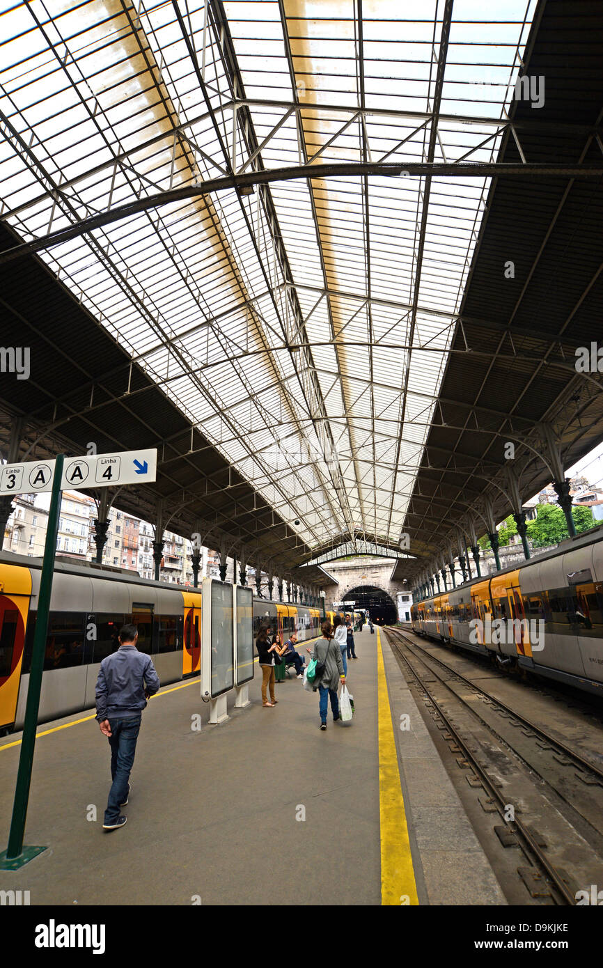 Sao Bento railway station Porto Portugal Stock Photo Alamy