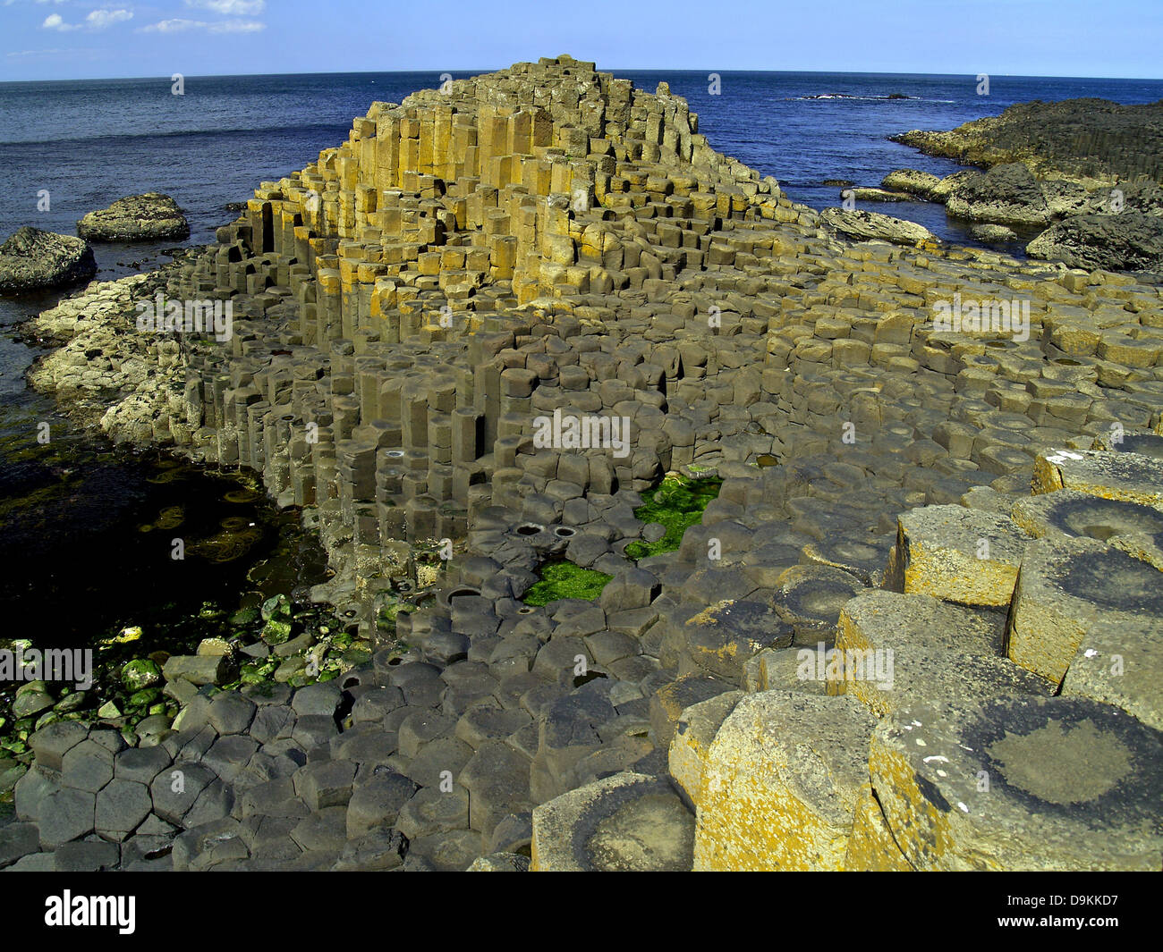 The hexagonal basalt columns of Giant's Causeway,Northern Ireland Stock Photo Alamy