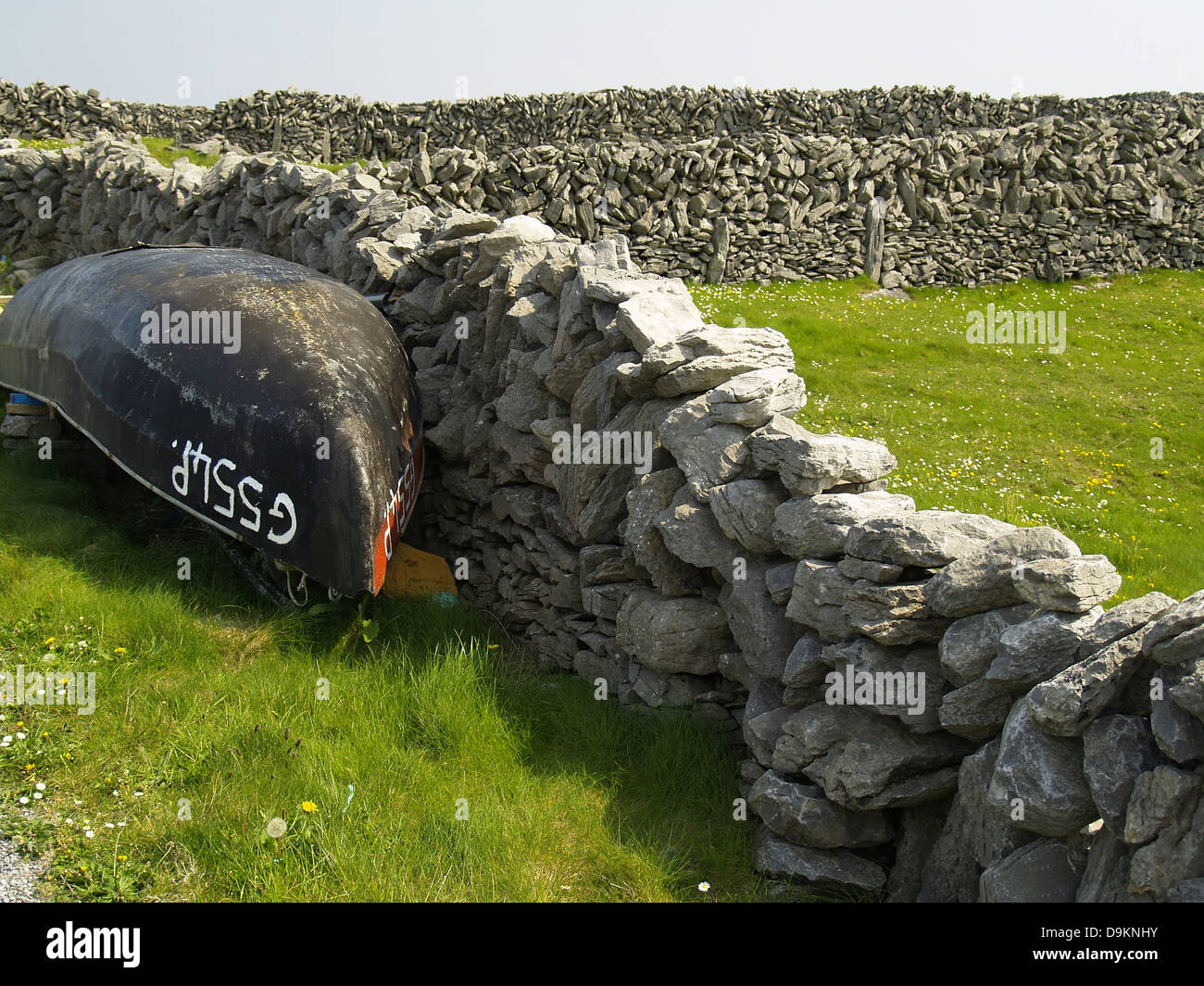 Curragh Rocks Curragh on inishmore on the aran islands hi-res stock photography and ...