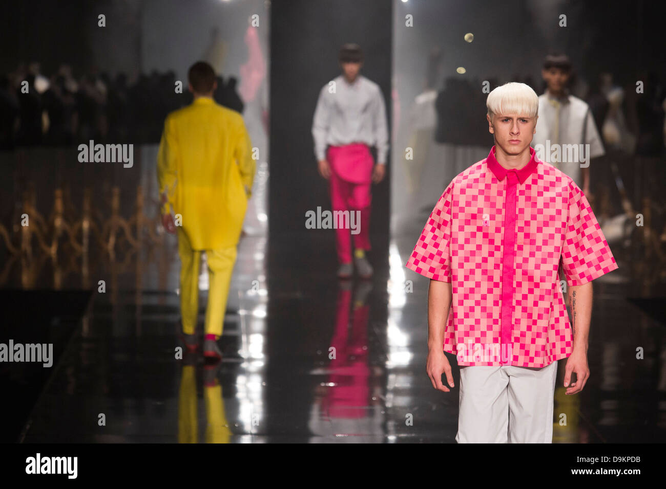 Graduate Fashion Week, Gala Show Stock Photo Alamy