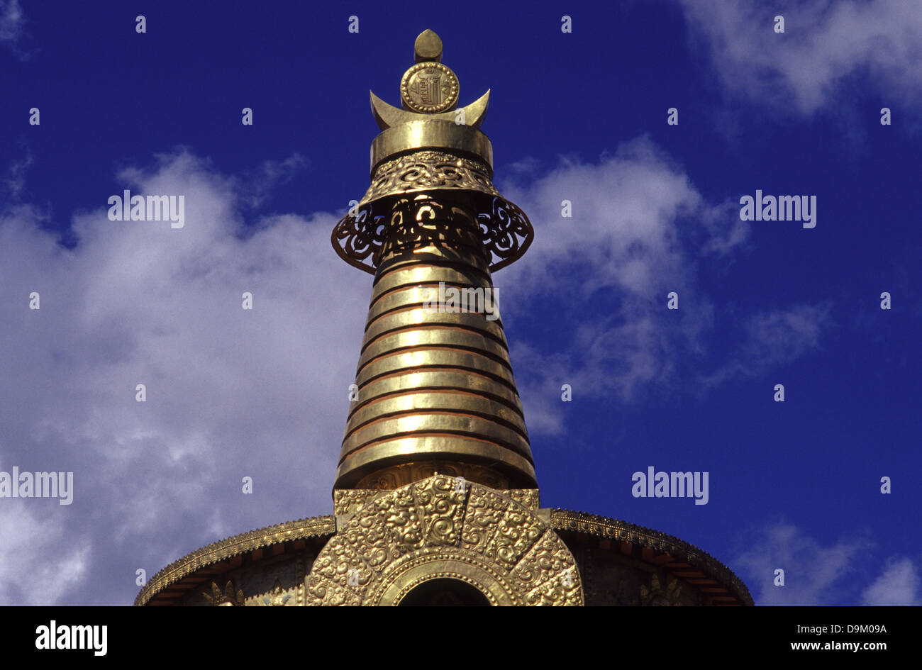Finial ornament of Budhist Gong Tang pagoda in Labuleng Si or Labrang monastery one of the six great monasteries of the Gelug school of Tibetan Buddhism located at the foot of the Phoenix Mountain northwest of Xiahe County in Gannan Tibetan Nationality Autonomous Prefecture, Gansu Province China Stock Photo