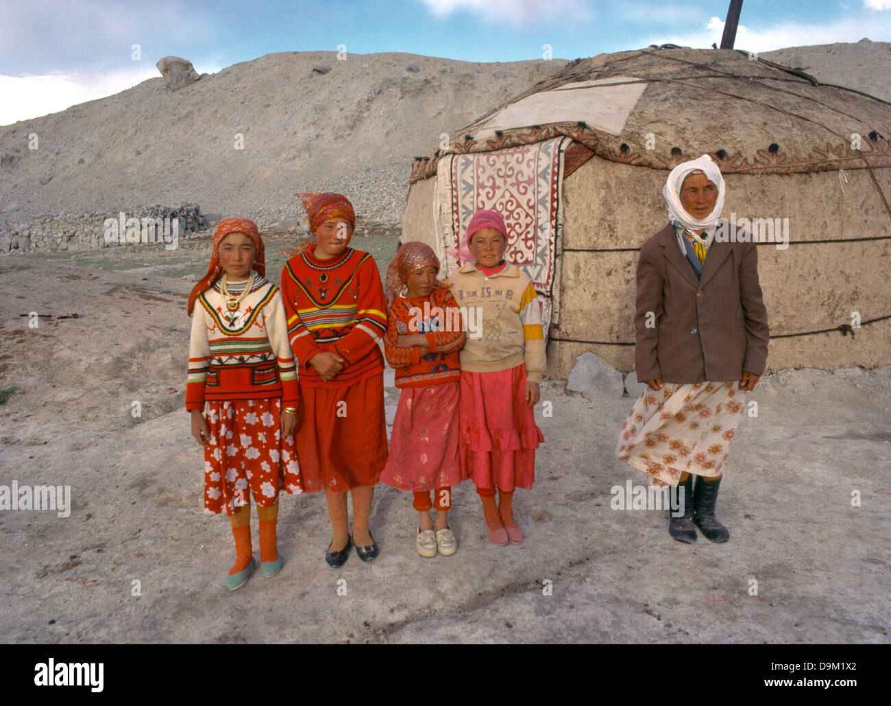 kyrgyz family outside yurt lake karakul kyzylsu kyrgyz autonomous