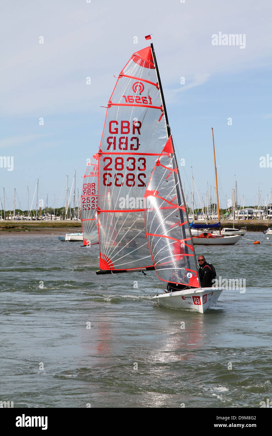 tasar-no2833-sailed-by-jeremy-and-susann