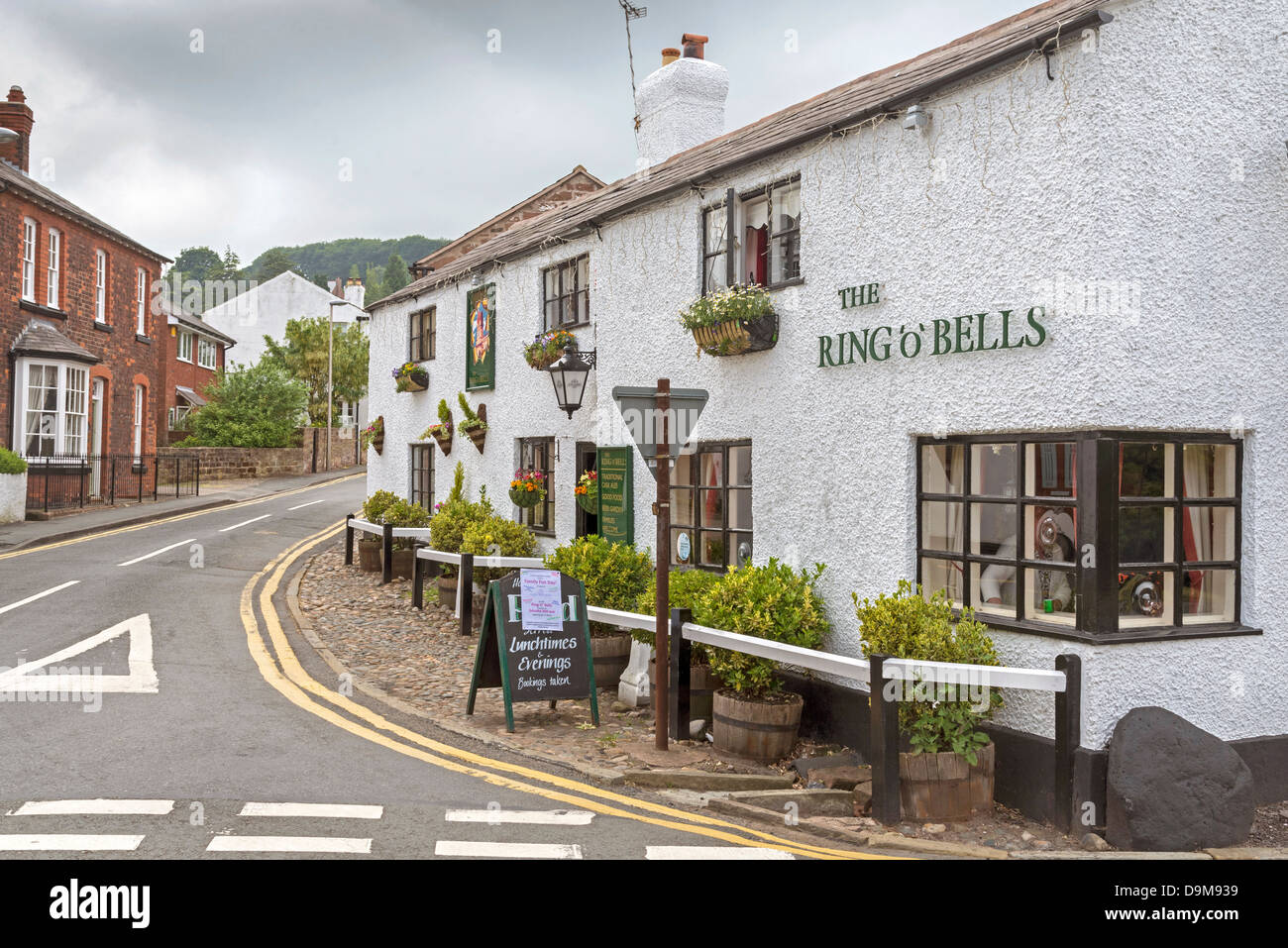 Boarded up Ring O Bells pub in Sandbach UK Stock Photo - Alamy
