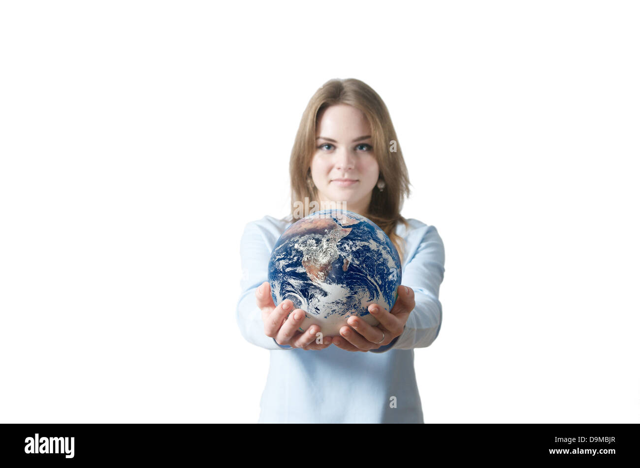 международный день климата 2022. женщина держит шар. женщина земля. женщина земля 6. женщина земля 6.