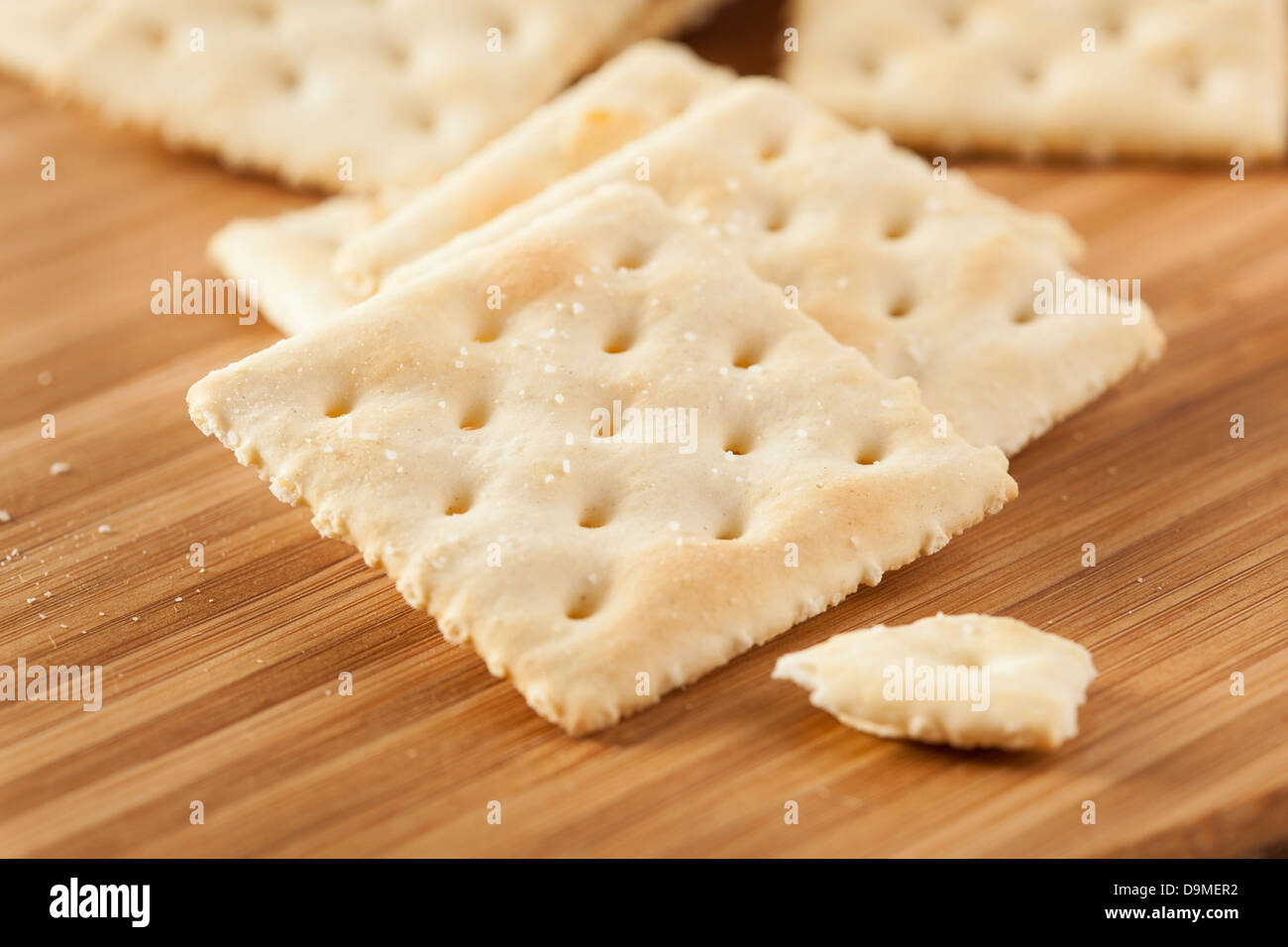 Organic Whole Wheat Soda Crackers ready to eat Stock Photo Alamy