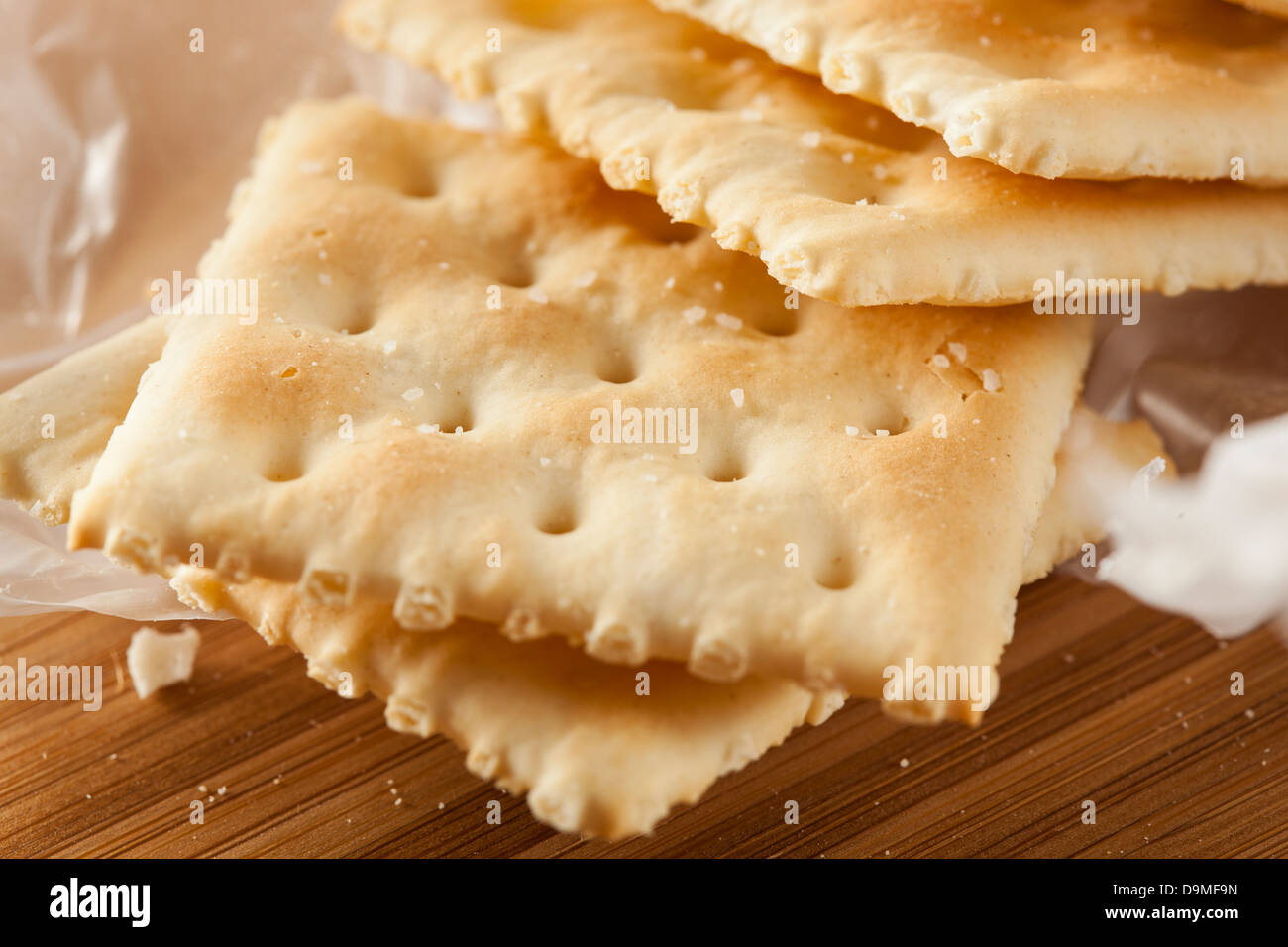 Organic Whole Wheat Soda Crackers ready to eat Stock Photo Alamy