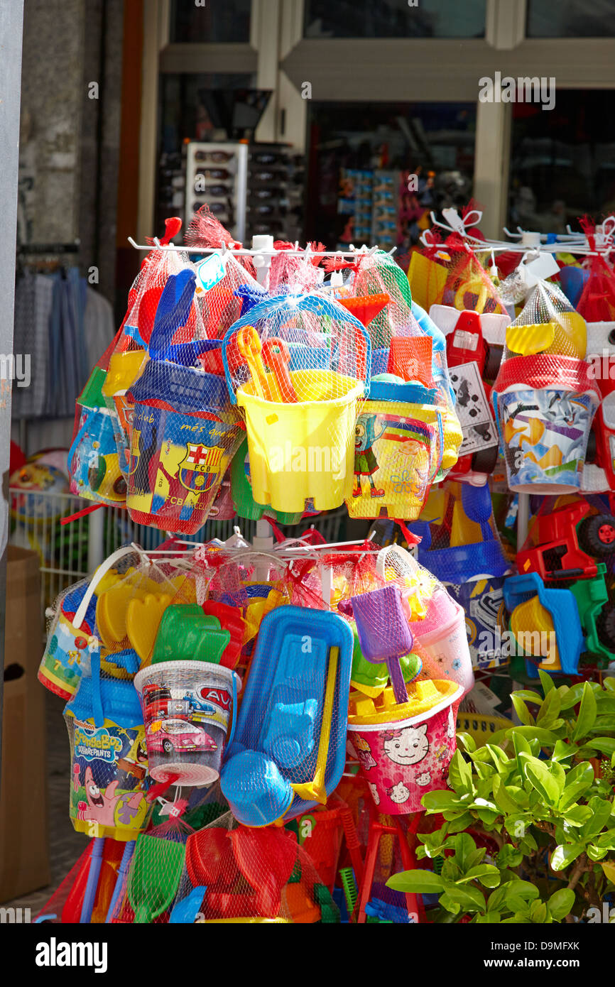 Bucket and spade buckets spades hires stock photography and images Alamy
