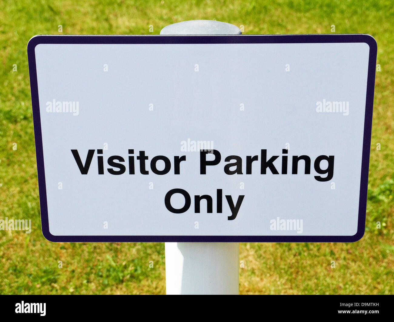 Visitor Parking only sign UK Stock Photo - Alamy