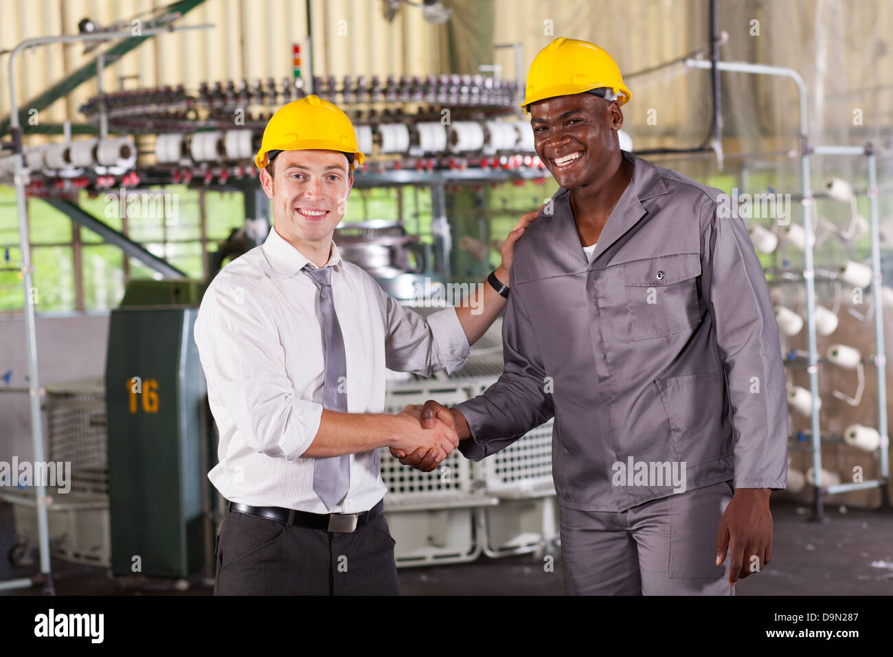 Комплектовщик на склад. Человек за компьютером. Человек в каске. He is workers. Писатель за столом.