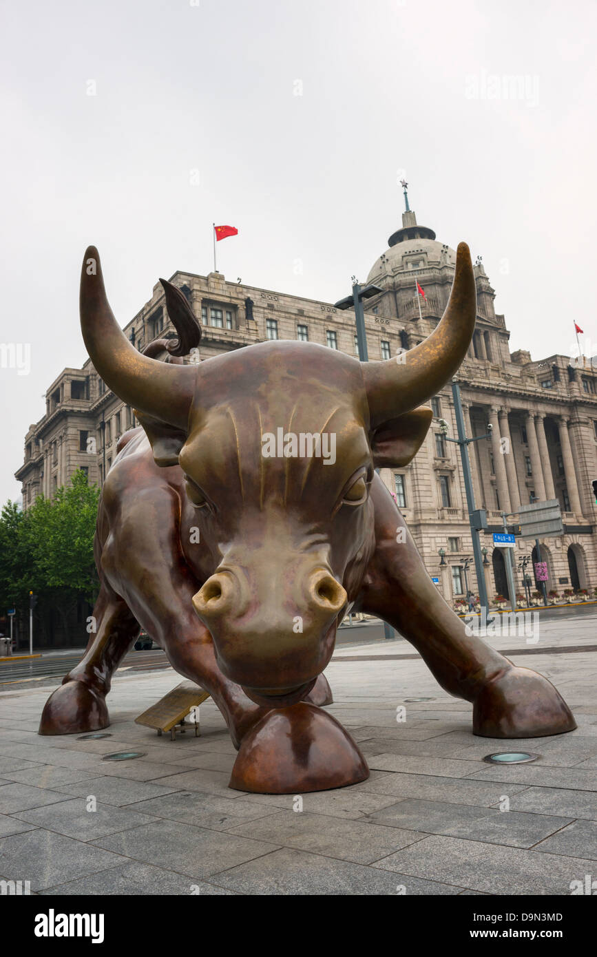 Bronze statue of a bull on the Bund Shanghai China Stock Photo