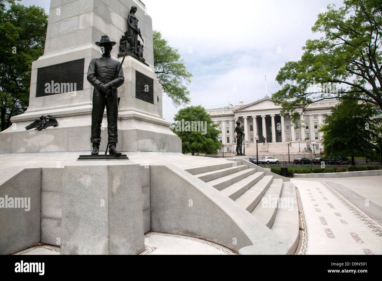 General Sherman statue and the US Treasury Building, Washington DC Stock Photo