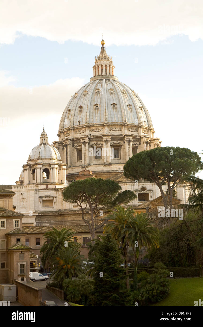 Cupola of St. Peter's Basilica, Rome, Vatican State Stock Photo Alamy