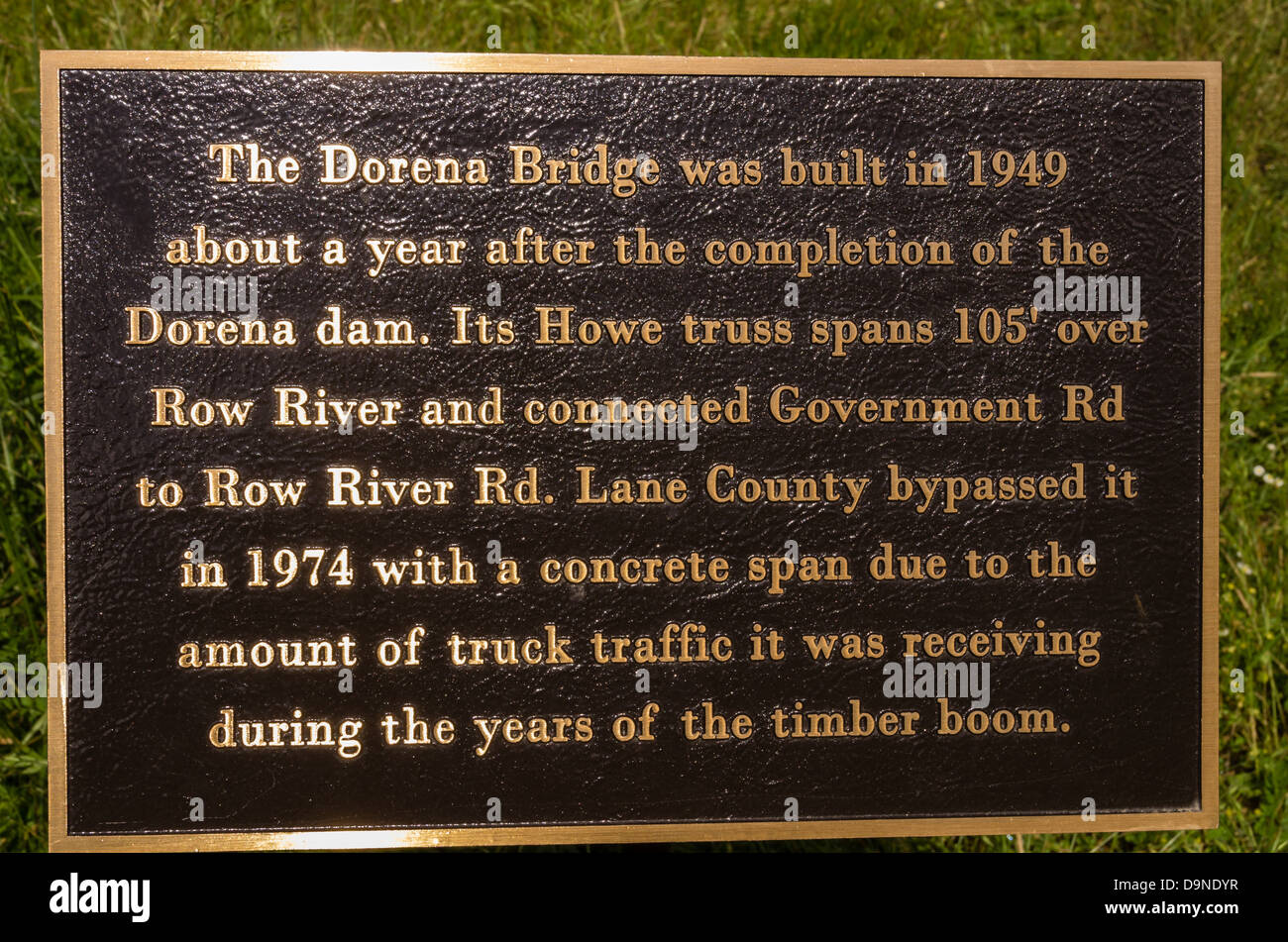 Dorena Oregon United States. Plaque about the Dorena covered bridge