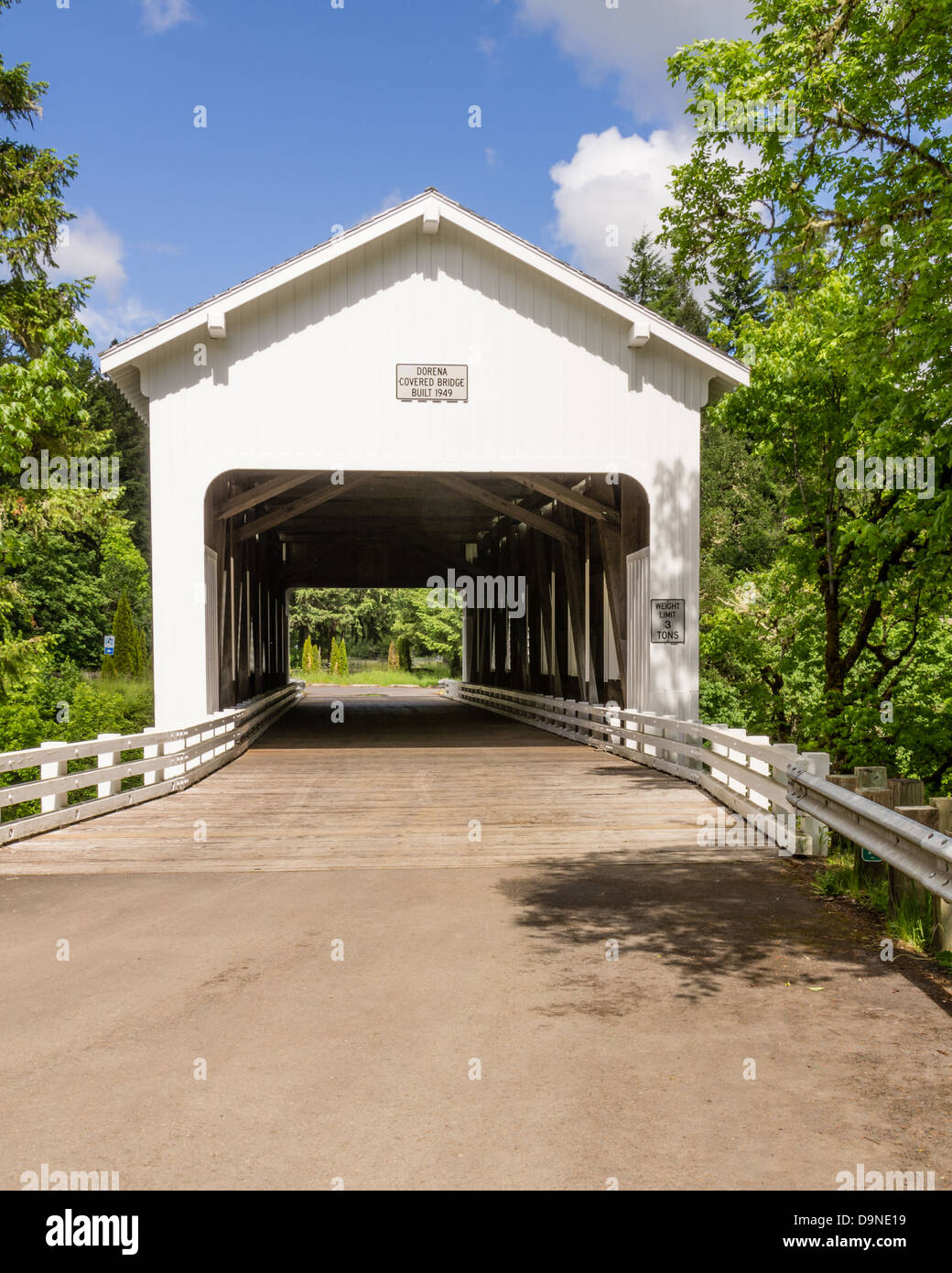 Dorena Oregon United States. Dorena covered bridge crossing the Row