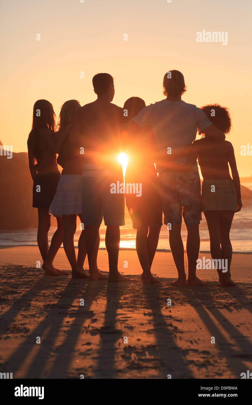 Group people standing beach hi-res stock photography and images - Alamy