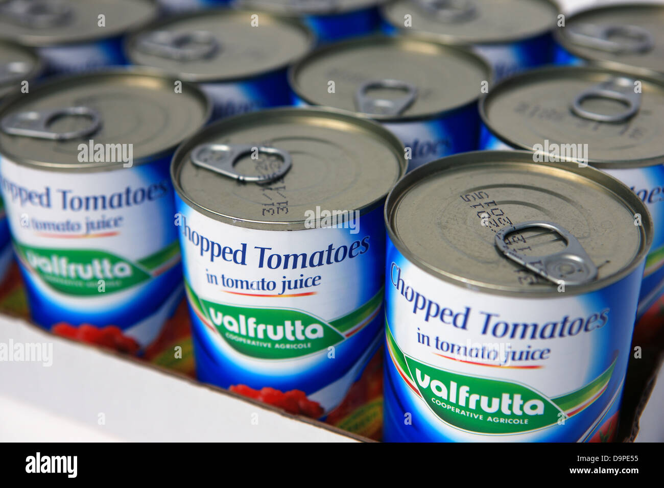 Tins tomatoes hires stock photography and images Alamy