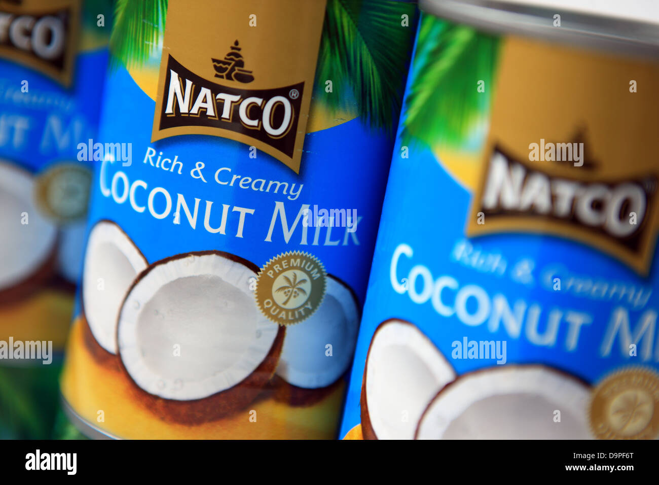 Tins of Coconut milk Stock Photo Alamy