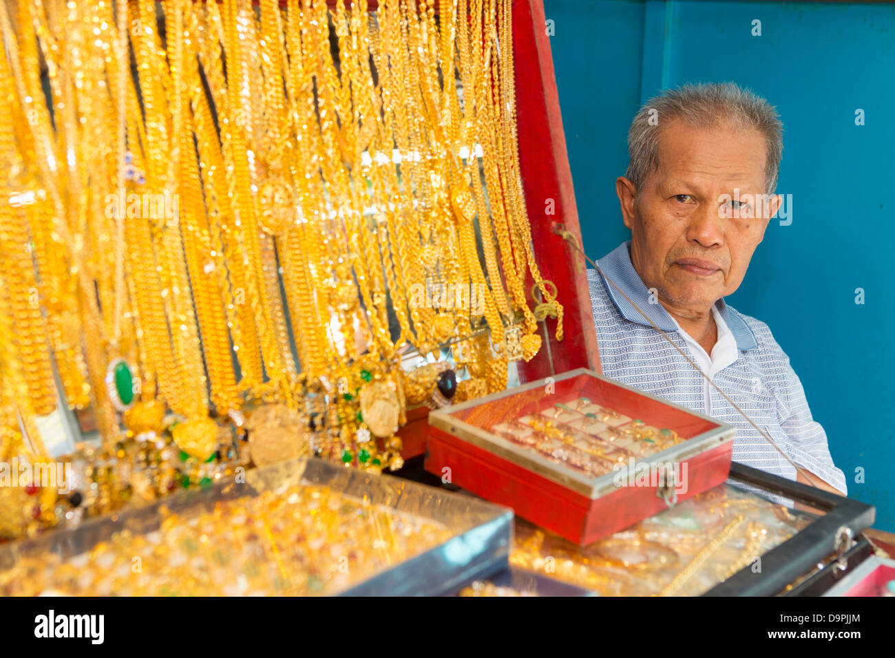 Jewellery salesman, Chow Kit Market, Kuala Lumpur, Malaysia Stock Photo
