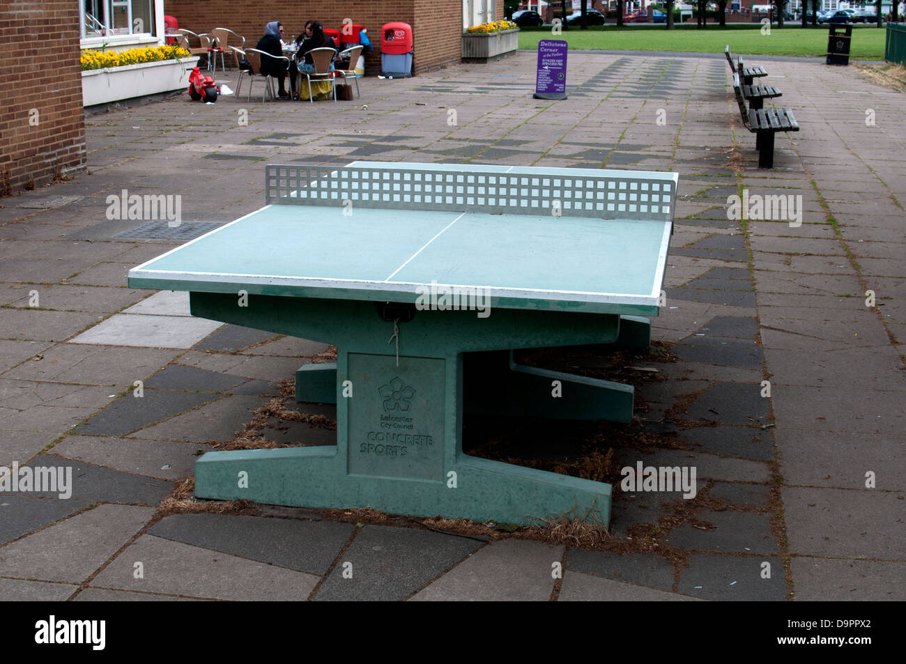 Concrete table tennis table, Victoria Park, Leicester, UK Stock Photo -  Alamy