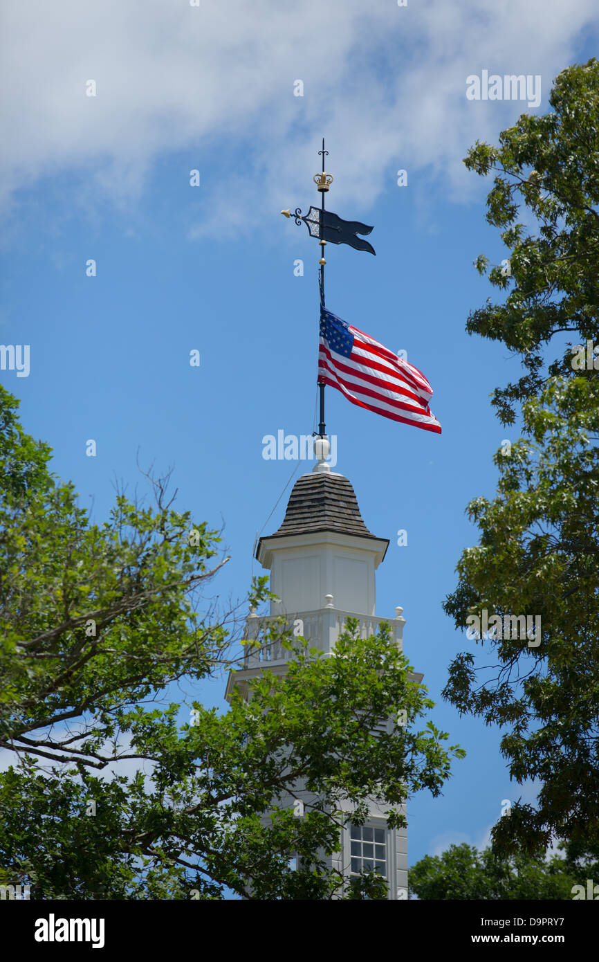 Flag waves above capitol building, Williamsburg, Virginia, USA Stock Photo
