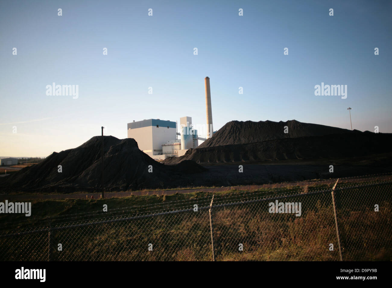 Petroleum coke hires stock photography and images Alamy