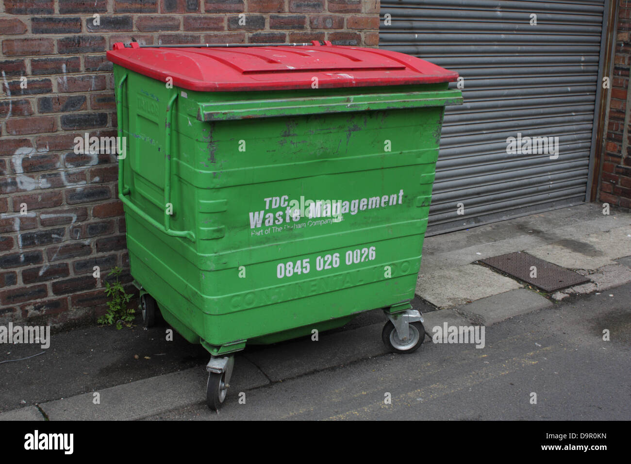 Industrial garbage bin hi-res stock photography and images - Alamy