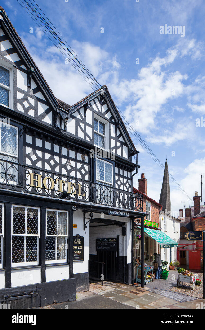 Cleobury Mortimer High Street, Shropshire, England, UK Stock Photo Alamy