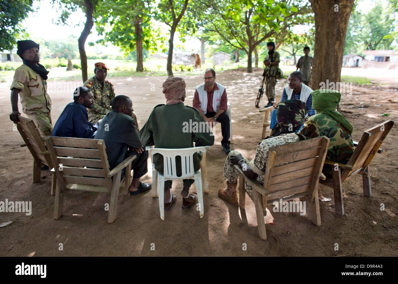 MSF negotiating with rebel leaders in batangafo, central african republic Stock Photo