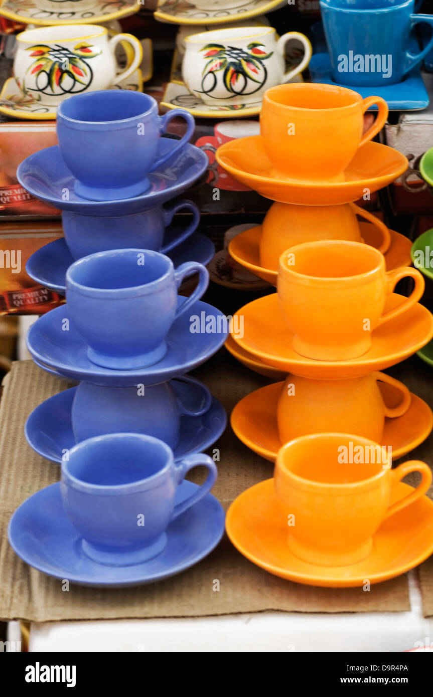 Tea cups and saucers hires stock photography and images Alamy
