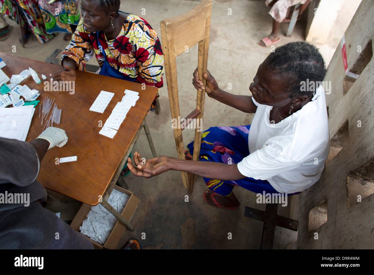 MSF mobile clinic in Central African Republic treating people from malaria Stock Photo