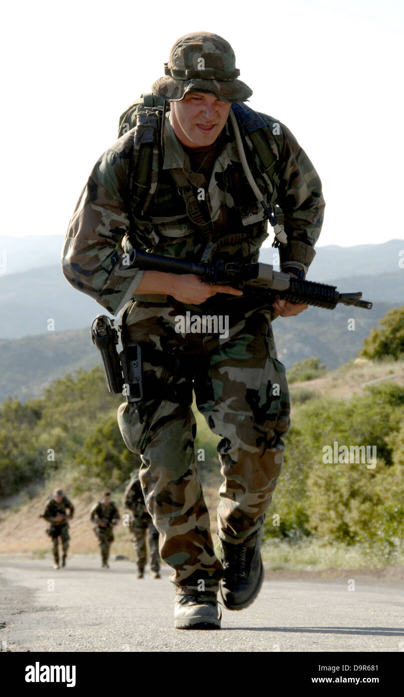 Seal qualification training sqt hires stock photography and images Alamy