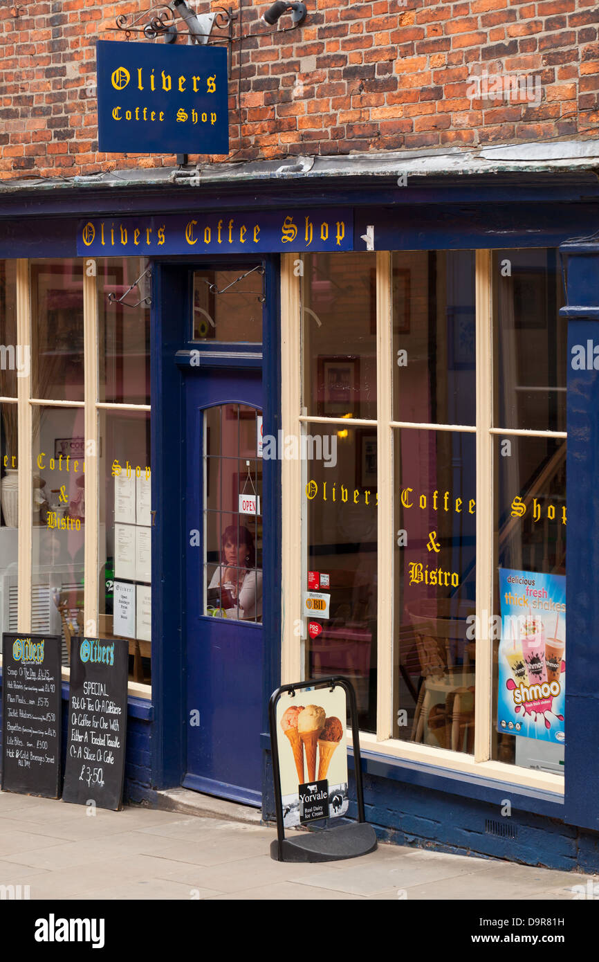 Coffee shop house hires stock photography and images Alamy