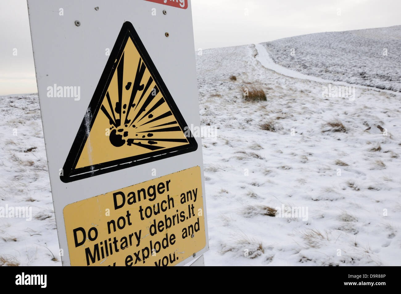 Ministry of Defence warning sign at the entrance to MoD land on the Pentland Hills near Edinburgh Stock Photo