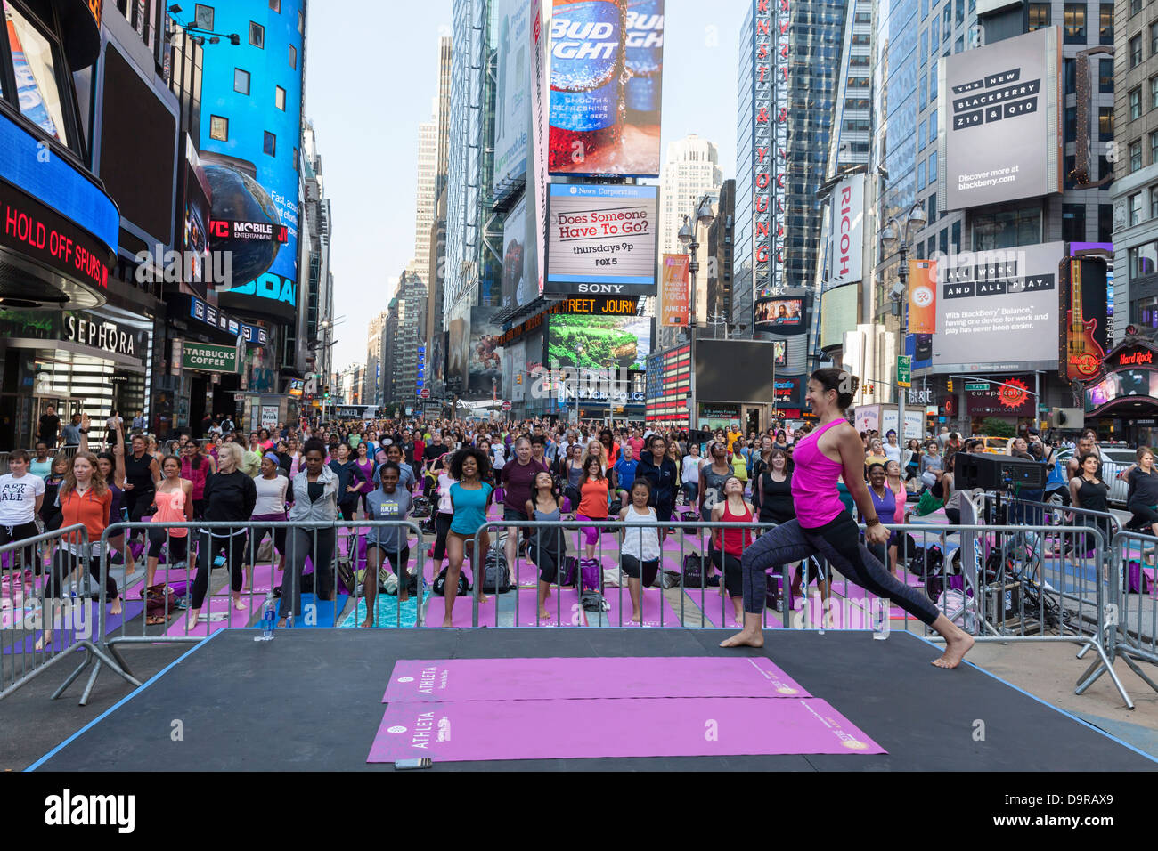 Yoga Solstice at Times Square Stock Photo Alamy